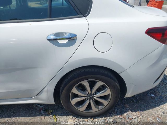 3KPA24AD6PE528795 KIA RIO S