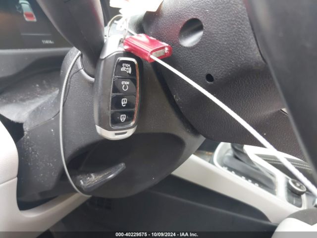 KMHRC8A33RU283727 Hyundai Venue Sel