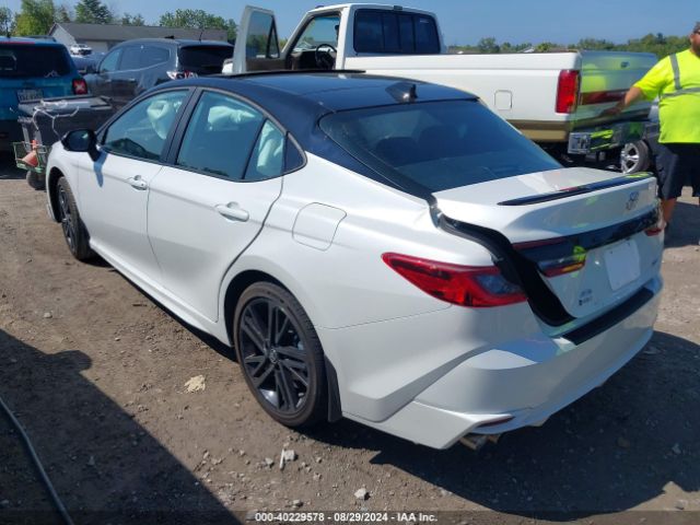 2025 TOYOTA CAMRY 4T1DBADK0SU005462 Photo 2