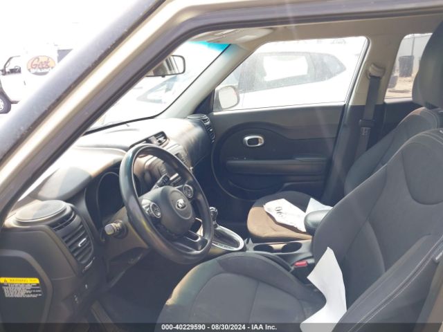 KNDJN2A27J7581118 KIA Soul