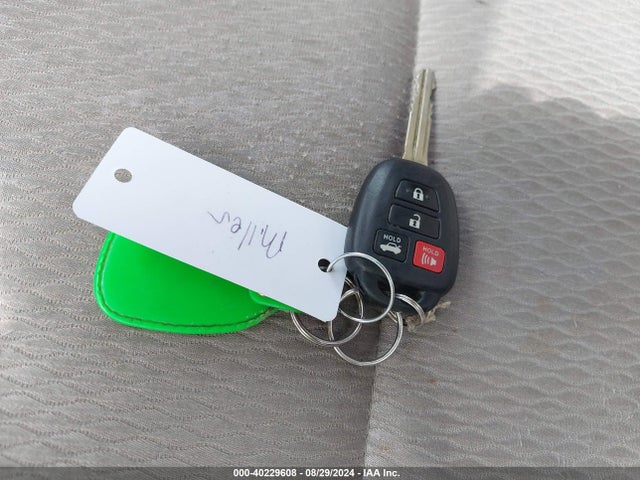 Toyota Corolla Le Plus 2014 5YFBURHE2EP029904 Image 11