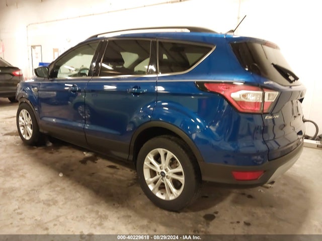 Ford ESCAPE SE 2018 1FMCU9GDXJUA90679 Image 3
