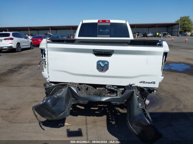 3C6UR5HL0NG327432 RAM 2500 Tradesman  4x4 8' Box