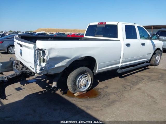 3C6UR5HL0NG327432 RAM 2500 Tradesman  4x4 8' Box