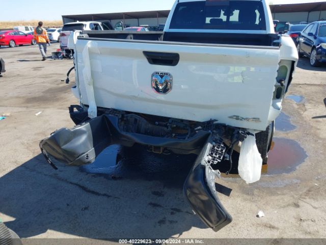 3C6UR5HL0NG327432 RAM 2500 Tradesman  4x4 8' Box