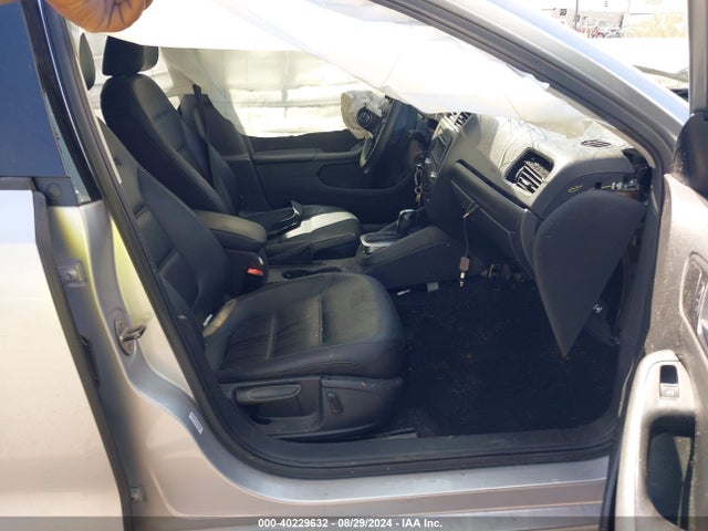 3VWD17AJ4EM225974 Volkswagen Jetta 1.8t Se