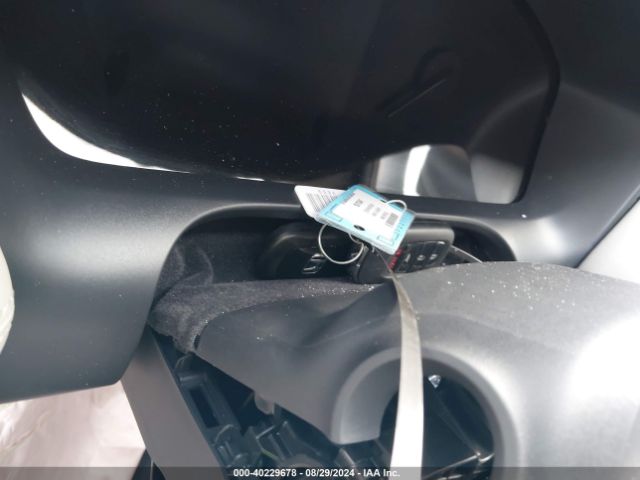 3CZRZ2H37RM780932 Honda Hr-v Awd Lx