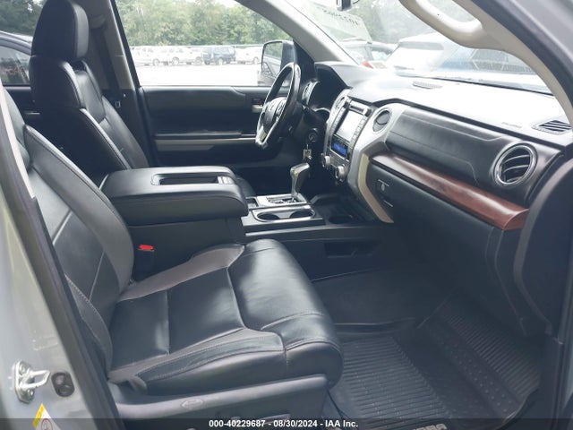 5TFHY5F1XJX771292 Toyota Tundra Limited 5.7l V8