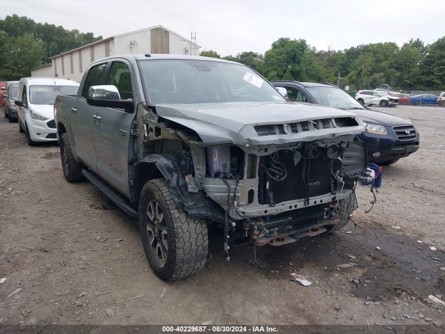 5TFHY5F1XJX771292 Toyota Tundra Limited 5.7l V8