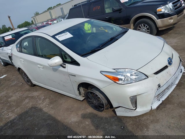 Toyota Prius Two 2015 JTDKN3DU2F0396160 main image