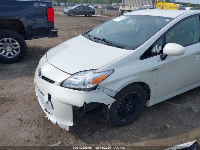 Toyota Prius Two 2015 JTDKN3DU2F0396160 Image 6