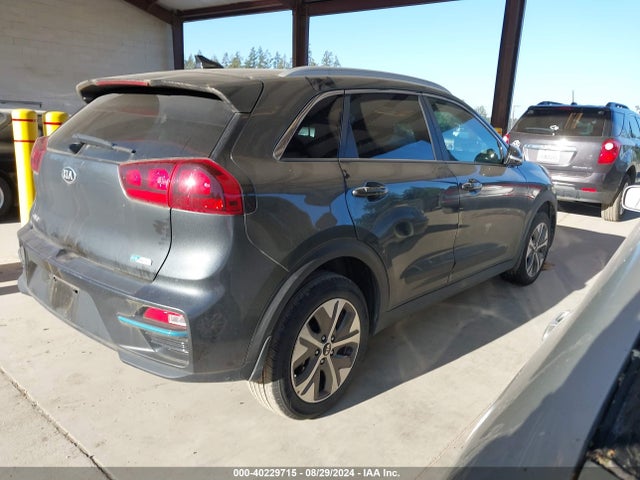 KNDCC3LG9L5072837 KIA Niro Ev Ex