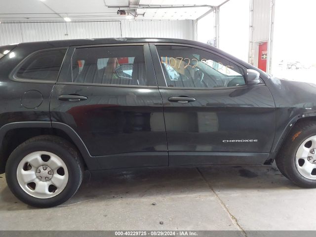 1C4PJLAB9GW137703 Jeep Cherokee Sport
