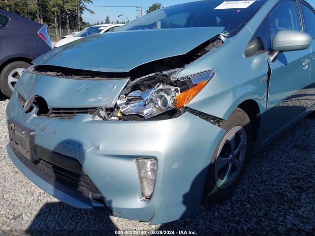 Toyota Prius Two 2014 JTDKN3DU0E1749908 Image 6