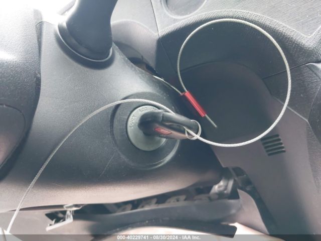 JTDKDTB38E1085967 Toyota Prius C One
