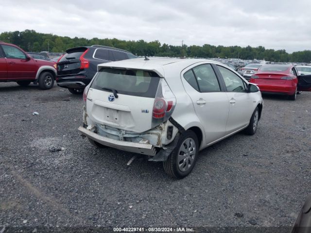 JTDKDTB38E1085967 Toyota Prius C One