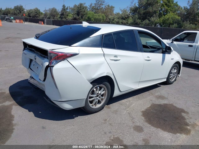 JTDKBRFU5G3005270 Toyota Prius Two