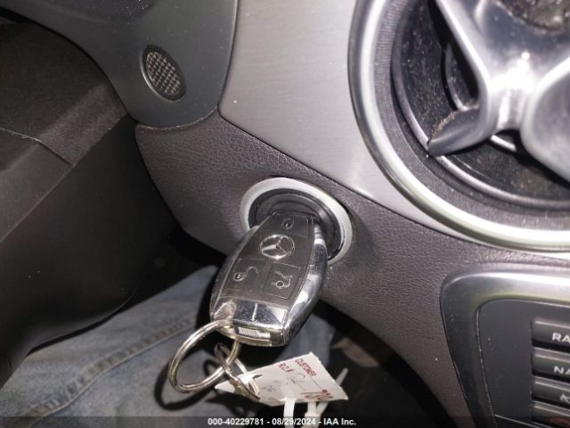 WDCTG4GBXFJ103169 Mercedes-Benz Gla 250 4matic