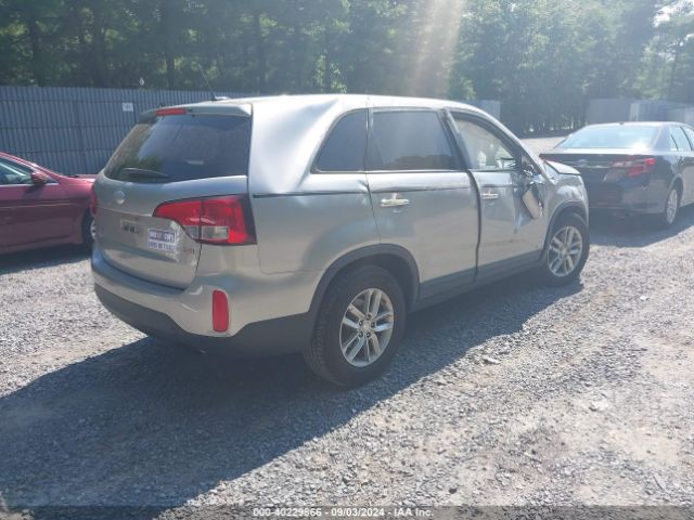 5XYKTCA63EG550251 KIA SORENTO LX