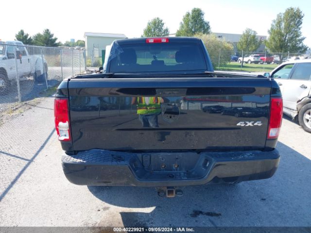 1C6RR7FT3KS501647 RAM 1500 Classic Express Quad Cab 4x4 6'4 Box