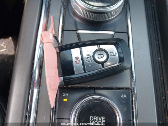 1FMJU1JT6KEA29379 Ford Expedition Xlt