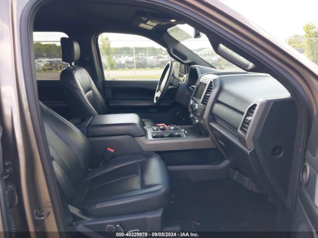 1FMJU1JT6KEA29379 Ford Expedition Xlt
