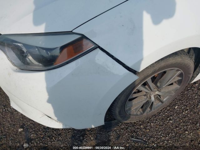 5YFBURHE2GP556120 Toyota Corolla Le Premium
