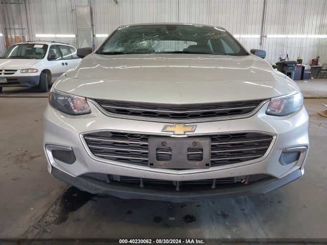 1G1ZC5ST0JF214996 Chevrolet Malibu 1fl