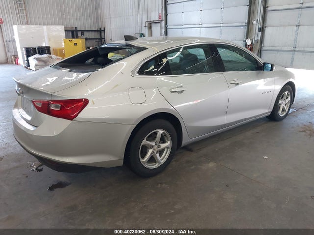 1G1ZC5ST0JF214996 Chevrolet Malibu 1fl