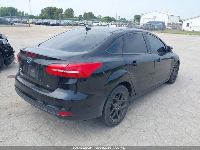 Ford FOCUS SE 2016 1FADP3F24GL330262 Image 4