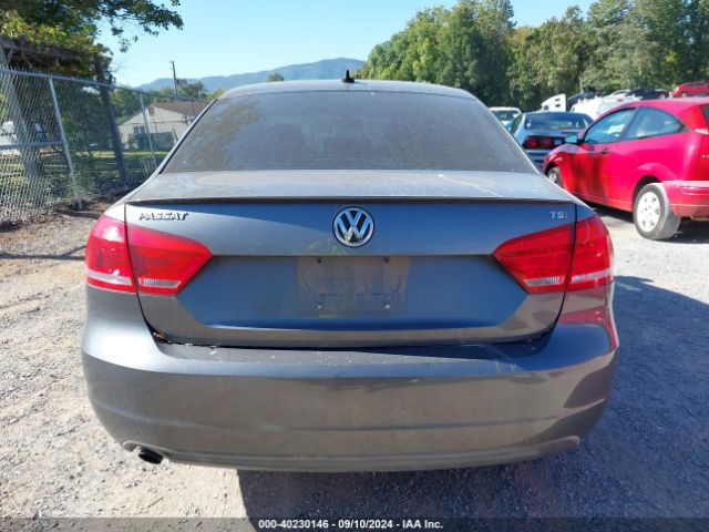 1VWAT7A3XEC050758 Volkswagen Passat 1.8t Wolfsburg Edition