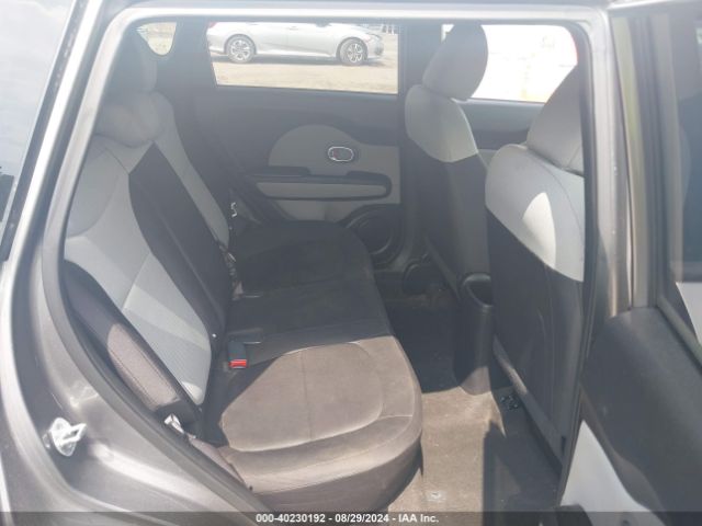 KNDJN2A28F7220147 KIA Soul !