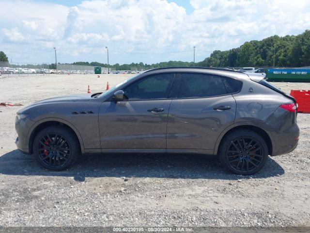 ZN661YUS2HX246860 Maserati LEVANTE S