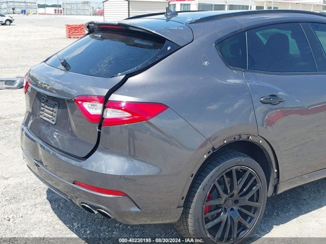 ZN661YUS2HX246860 Maserati LEVANTE S