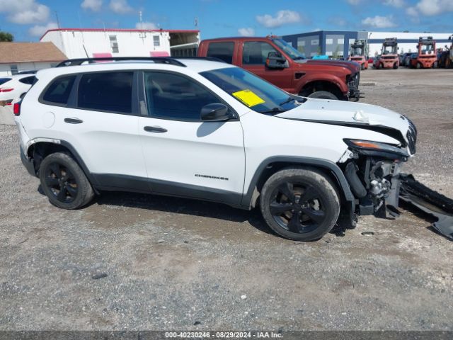1C4PJLAS3HW607435 Jeep Cherokee Altitude Fwd