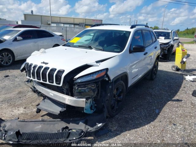 1C4PJLAS3HW607435 Jeep Cherokee Altitude Fwd