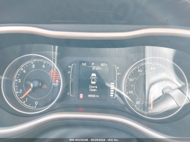 1C4PJLAS3HW607435 Jeep Cherokee Altitude Fwd