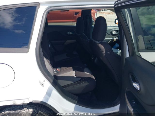1C4PJLAS3HW607435 Jeep Cherokee Altitude Fwd