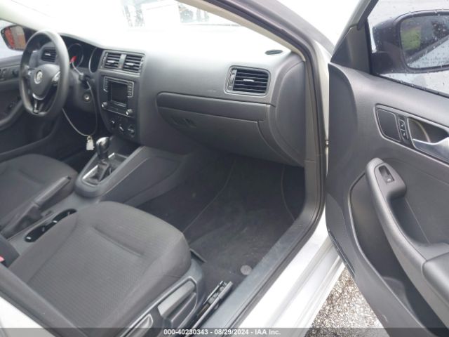 3VW267AJ7GM332383 Volkswagen Jetta 1.4t S