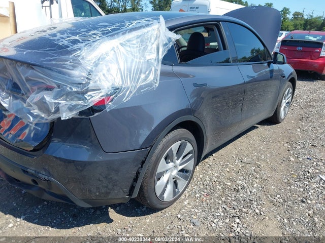 2023 TESLA MODEL Y 7SAYGDEE1PF892686 Photo 3