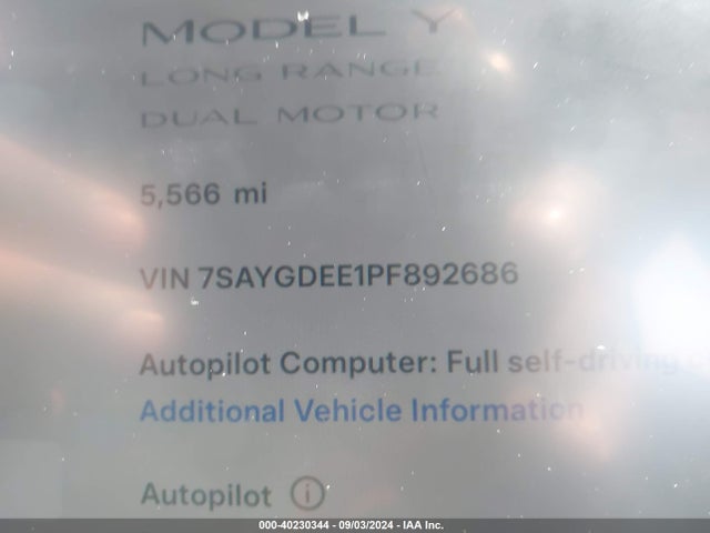 2023 TESLA MODEL Y 7SAYGDEE1PF892686 Photo 8