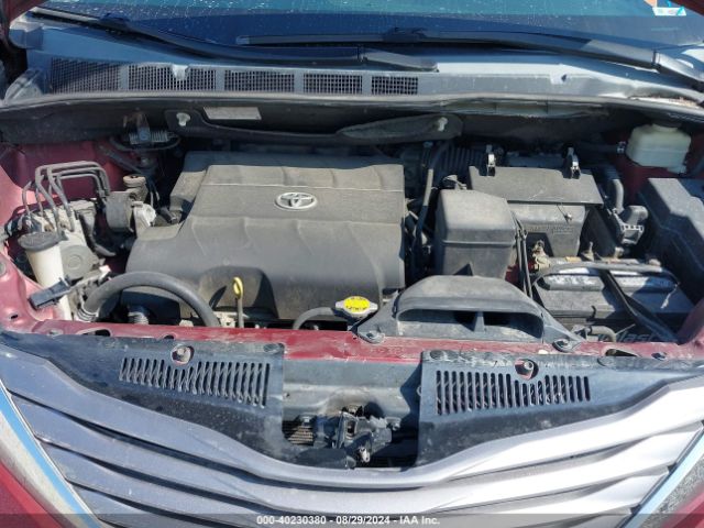 5TDYK3DC3FS643242 Toyota Sienna Xle Premium 8 Passenger