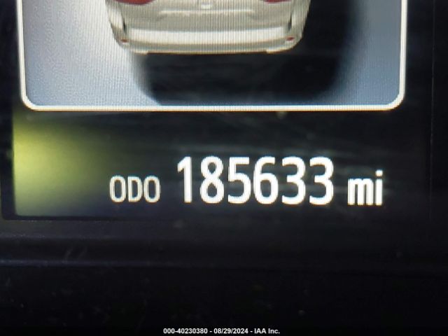 5TDYK3DC3FS643242 Toyota Sienna Xle Premium 8 Passenger