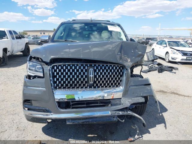 5LMJJ3TTXNEL12743 Lincoln Navigator Black Label L
