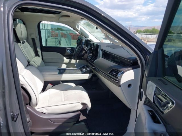 5LMJJ3TTXNEL12743 Lincoln Navigator Black Label L