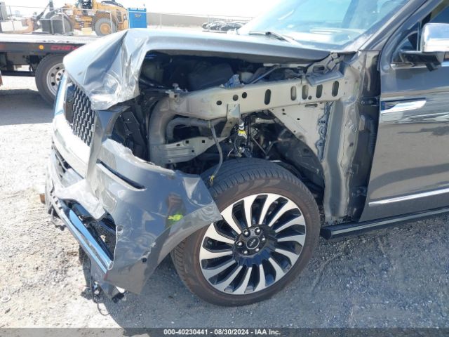5LMJJ3TTXNEL12743 Lincoln Navigator Black Label L