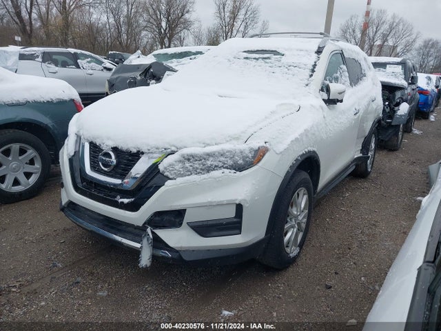 Nissan ROGUE SV 2017 5N1AT2MV3HC730195 Image 2