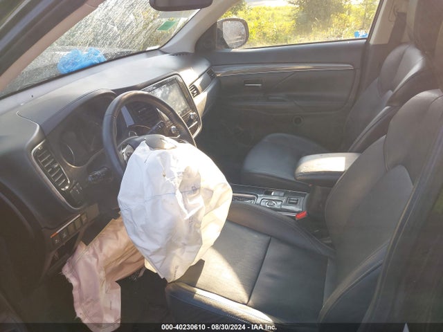 2020 MITSUBISHI OUTLANDER JA4AZ3A3XLZ026930 Photo 4