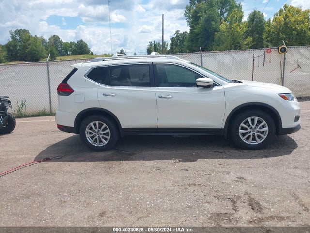 Nissan ROGUE SV 2017 JN8AT2MT0HW388064 Image 13