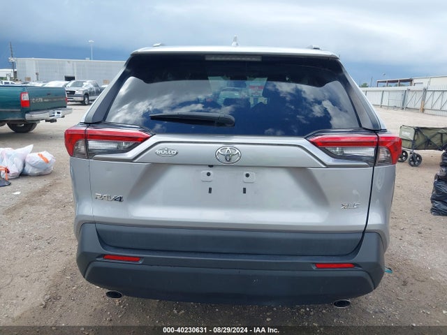 Toyota Rav4 Xle 2021 2T3W1RFV5MW137645 Image 16